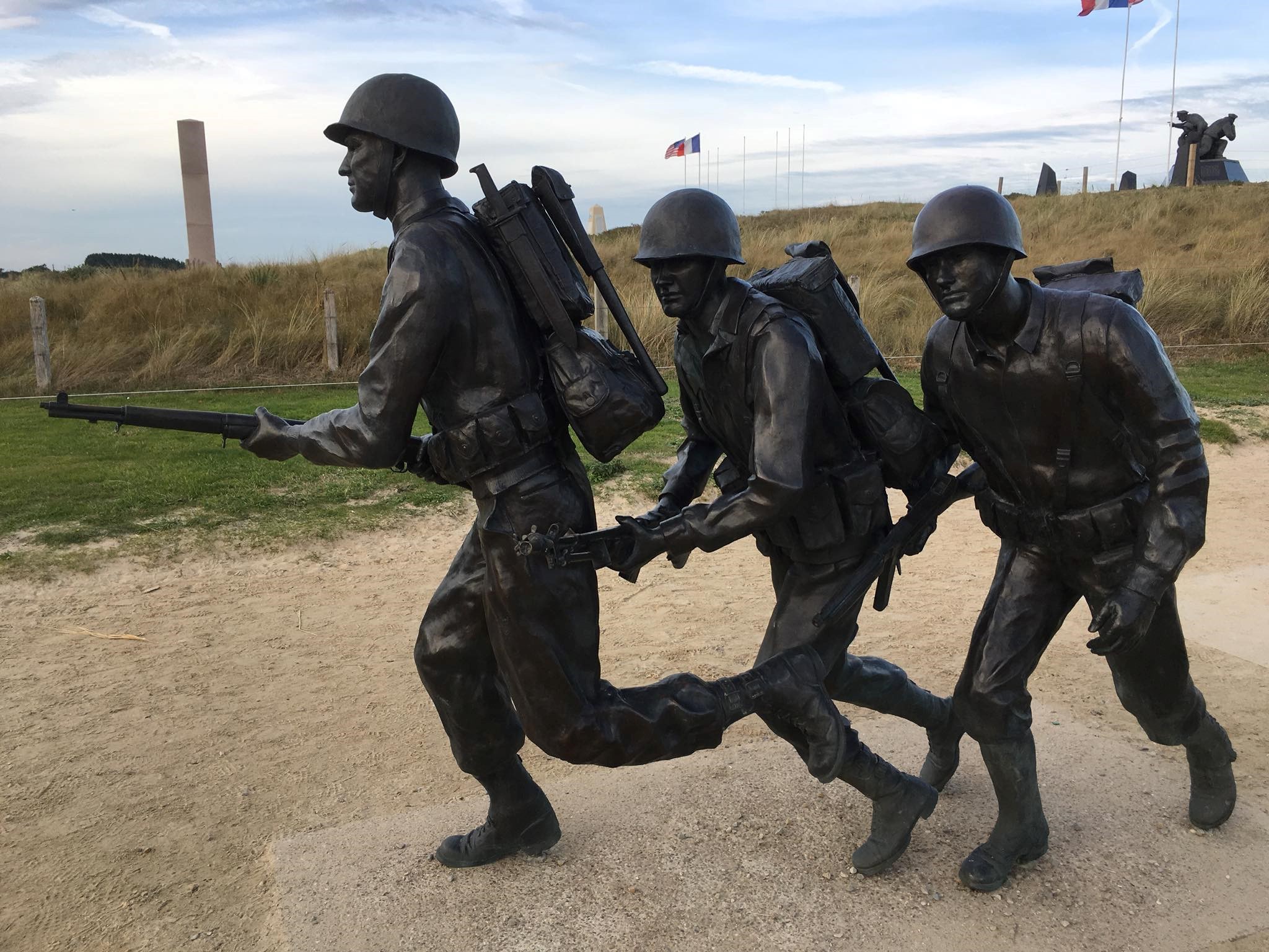 A statue of three soldiers running